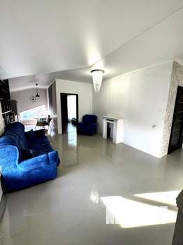 4-к квартира, вторичка, 85м2, 2/3 этаж
