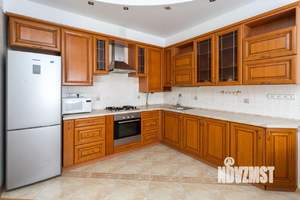2-к квартира, вторичка, 74м2, 2/4 этаж