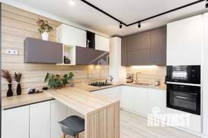 3-к квартира, вторичка, 97м2, 8/10 этаж