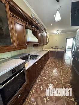 4-к квартира, вторичка, 170м2, 1/3 этаж