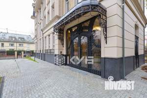 3-к квартира, вторичка, 113м2, 1/4 этаж