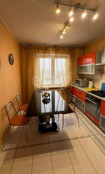 3-к квартира, вторичка, 63м2, 9/10 этаж