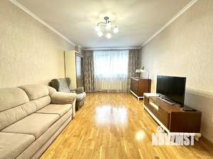 2-к квартира, вторичка, 72м2, 8/10 этаж