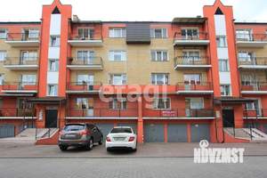 2-к квартира, вторичка, 70м2, 1/4 этаж