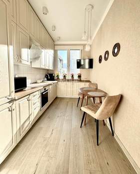 2-к квартира, вторичка, 67м2, 3/4 этаж