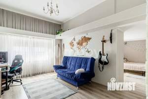 4-к квартира, вторичка, 105м2, 8/9 этаж