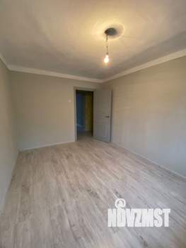 2-к квартира, вторичка, 45м2, 1/4 этаж