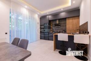 3-к квартира, вторичка, 120м2, 1/4 этаж