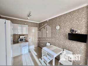 2-к квартира, вторичка, 61м2, 12/16 этаж