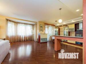 4-к квартира, вторичка, 151м2, 2/4 этаж