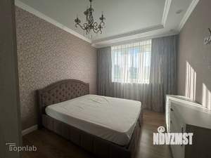 2-к квартира, вторичка, 64м2, 1/9 этаж