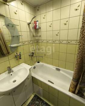 2-к квартира, вторичка, 50м2, 9/9 этаж