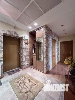 2-к квартира, вторичка, 73м2, 1/8 этаж