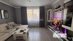 2-к квартира, вторичка, 56м2, 1/9 этаж