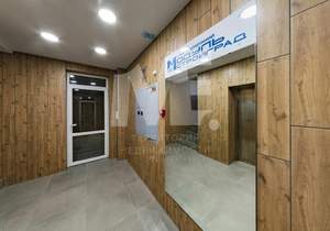 2-к квартира, вторичка, 56м2, 1/9 этаж