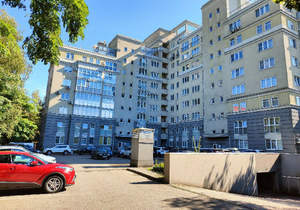 2-к квартира, вторичка, 75м2, 1/9 этаж