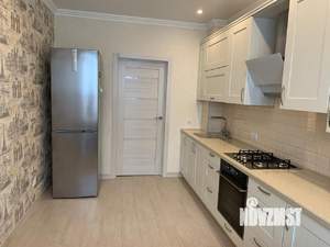 3-к квартира, вторичка, 100м2, 8/14 этаж