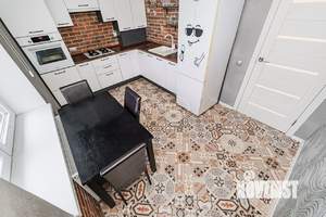 2-к квартира, вторичка, 59м2, 1/8 этаж