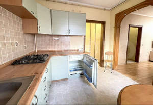 2-к квартира, вторичка, 63м2, 4/4 этаж
