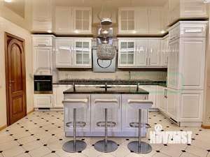 6-к квартира, вторичка, 195м2, 1/4 этаж