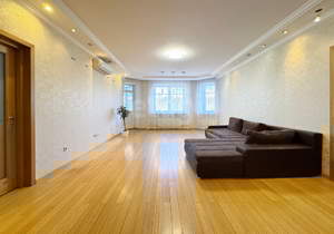 2-к квартира, вторичка, 82м2, 3/5 этаж