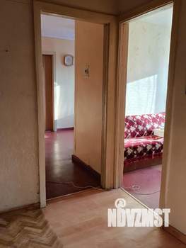 4-к квартира, вторичка, 63м2, 3/5 этаж