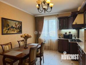 2-к квартира, вторичка, 70м2, 4/10 этаж