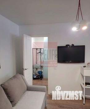 2-к квартира, вторичка, 42м2, 1/4 этаж