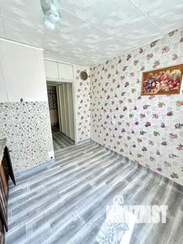 2-к квартира, вторичка, 61м2, 1/10 этаж