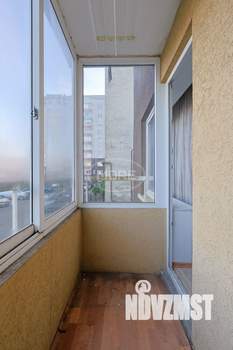 2-к квартира, вторичка, 63м2, 1/9 этаж