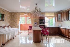 5-к квартира, вторичка, 170м2, 3/3 этаж