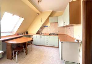 2-к квартира, вторичка, 63м2, 4/4 этаж