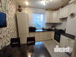 4-к квартира, вторичка, 73м2, 3/3 этаж