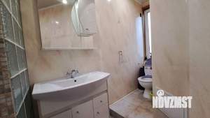 3-к квартира, вторичка, 100м2, 2/4 этаж