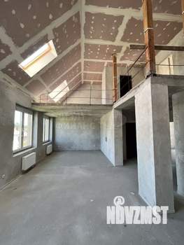 4-к квартира, вторичка, 148м2, 3/3 этаж