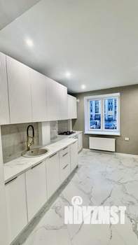 2-к квартира, вторичка, 54м2, 1/10 этаж