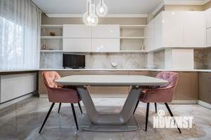 3-к квартира, вторичка, 105м2, 1/4 этаж