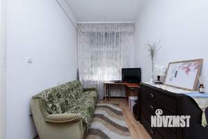 4-к квартира, вторичка, 136м2, 1/2 этаж