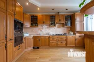 4-к квартира, вторичка, 175м2, 3/5 этаж