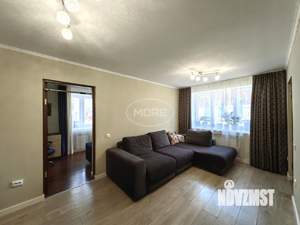 2-к квартира, вторичка, 37м2, 1/4 этаж