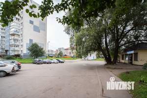 3-к квартира, вторичка, 62м2, 1/5 этаж