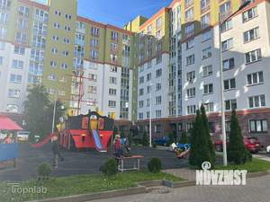 2-к квартира, вторичка, 64м2, 1/9 этаж