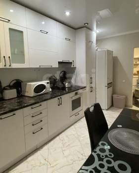 2-к квартира, вторичка, 61м2, 5/10 этаж