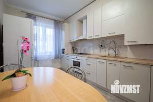 2-к квартира, вторичка, 63м2, 4/5 этаж