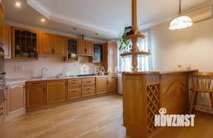 4-к квартира, вторичка, 175м2, 3/5 этаж