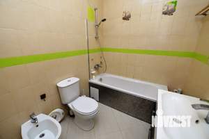 2-к квартира, вторичка, 65м2, 1/3 этаж