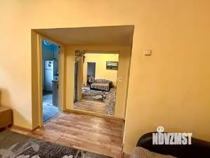 2-к квартира, вторичка, 41м2, 1/4 этаж