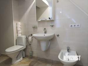 3-к квартира, вторичка, 100м2, 3/3 этаж