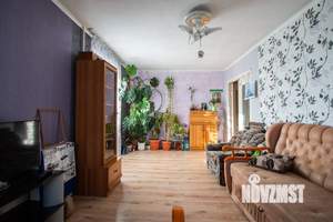 4-к квартира, вторичка, 74м2, 8/9 этаж