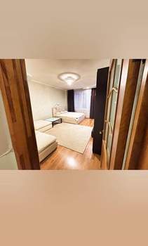 2-к квартира, вторичка, 63м2, 1/9 этаж